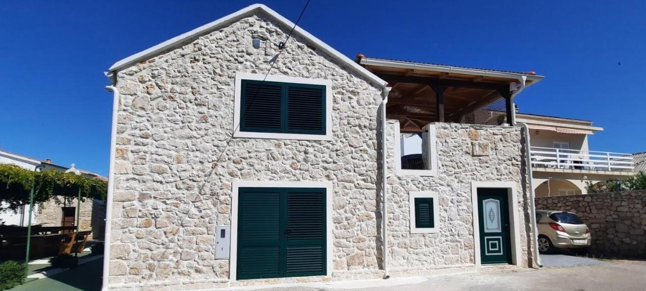 Apartments Mliko I Palenta Razanac Exterior photo